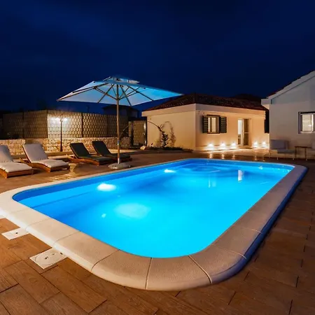 Skriveni Dragulj Trogir