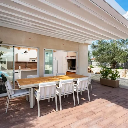 Skriveni Dragulj - A Peaceful Oasis With A Sea View Villa Trogir